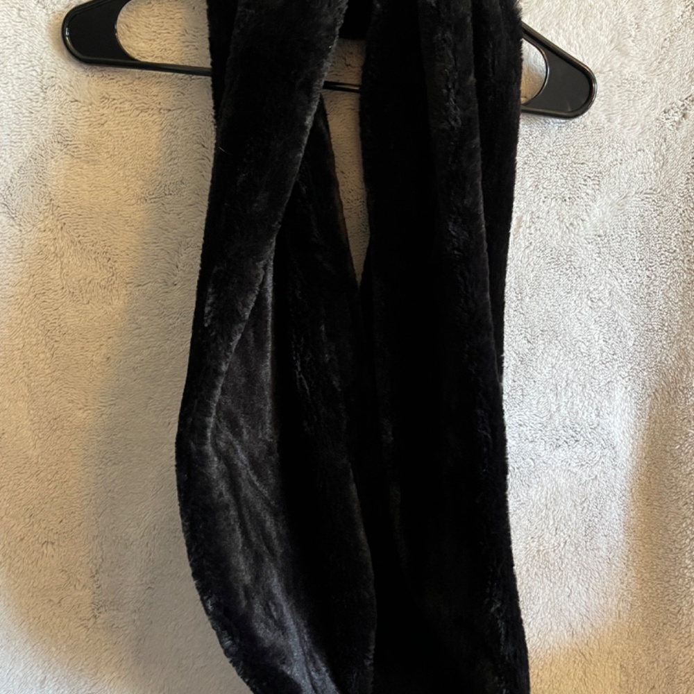 West Loop Infinity Scarf - image 3